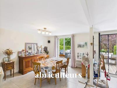 Appartement - 117 m² - 7 pièces