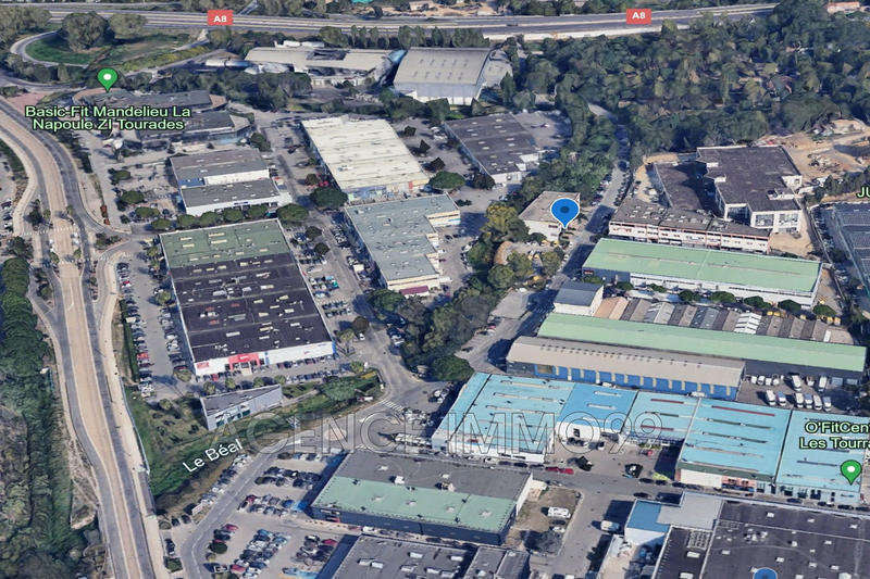 Parking / Garage - 24 m²