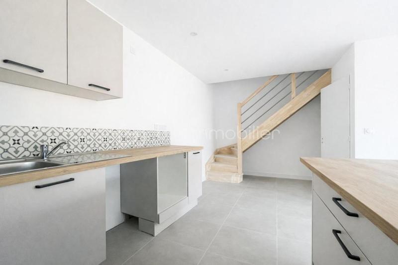 Maison - 92 m² - 4 pièces