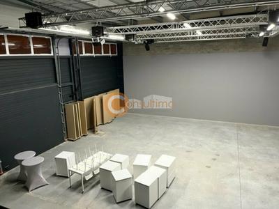 Local d'activité / Entrepôt - 222 m²