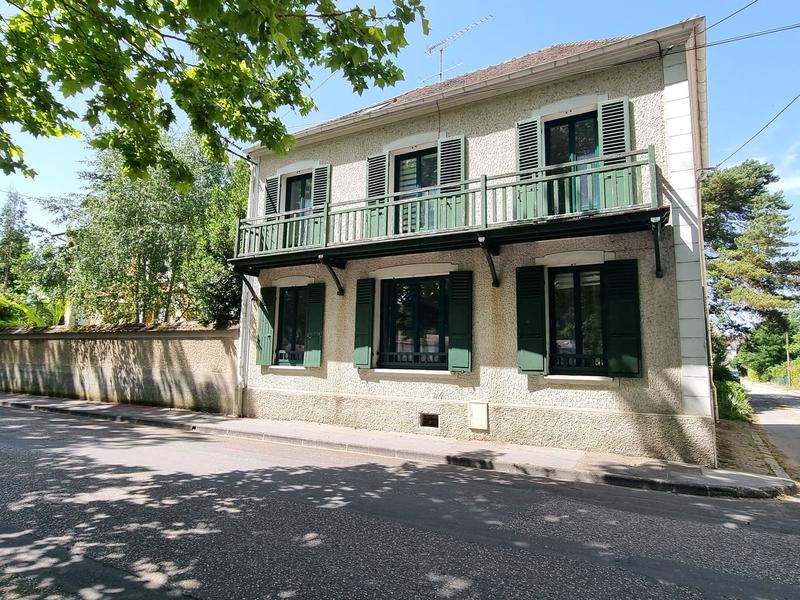 Maison - 133 m² - 6 pièces