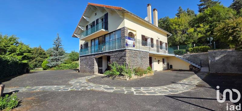 Maison - 152 m² - 5 pièces