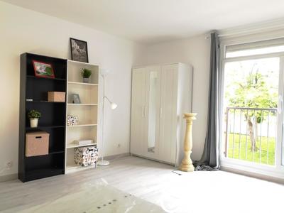 Chambre - 13 m² - 1 pièce