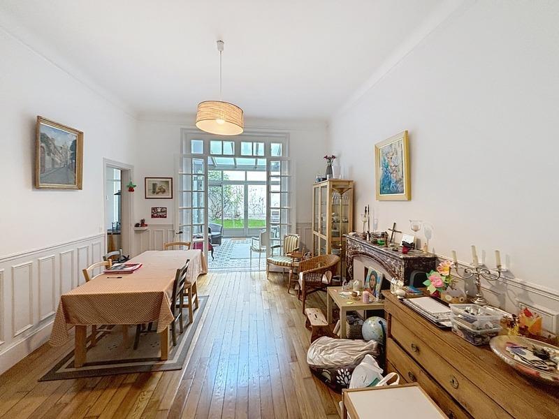 Appartement - 133 m² - 6 pièces