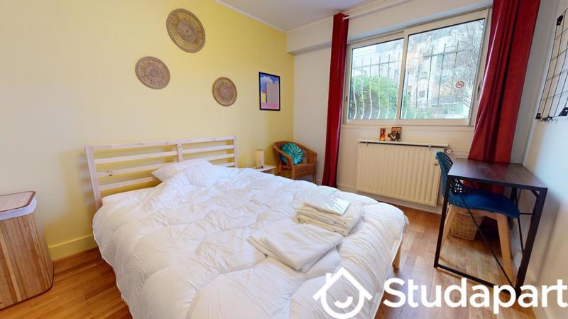 Chambre - 10 m² - 1 pièce