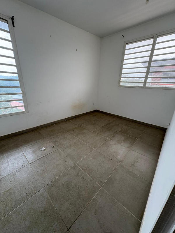 Appartement - 92 m² - 4 pièces