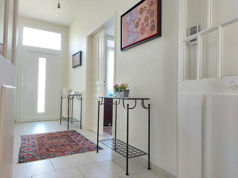 Maison - 231 m² - 7 pièces