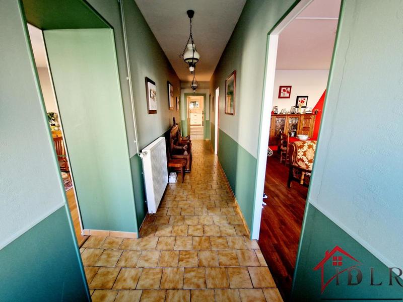 Maison - 260 m² - 6 pièces