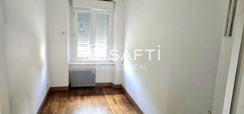 Appartement - 85 m² - 5 pièces