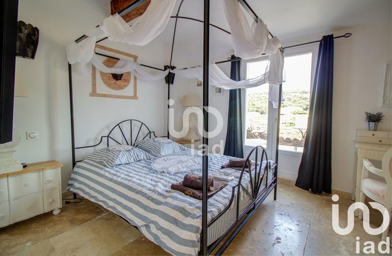 Maison - 238 m² - 10 pièces