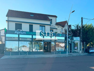 Magasins - 30 m²