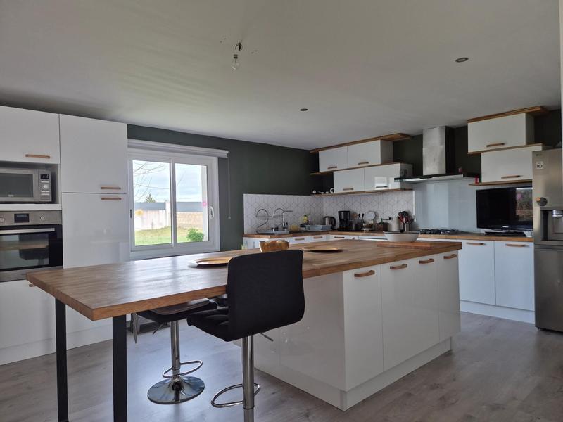 Maison - 192 m² - 7 pièces