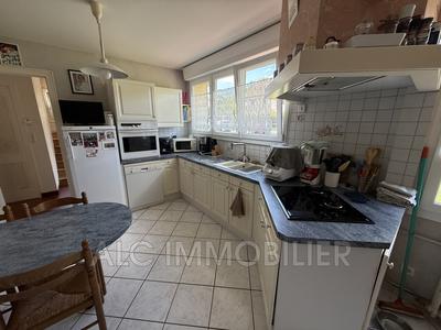 Maison - 168 m² - 6 pièces