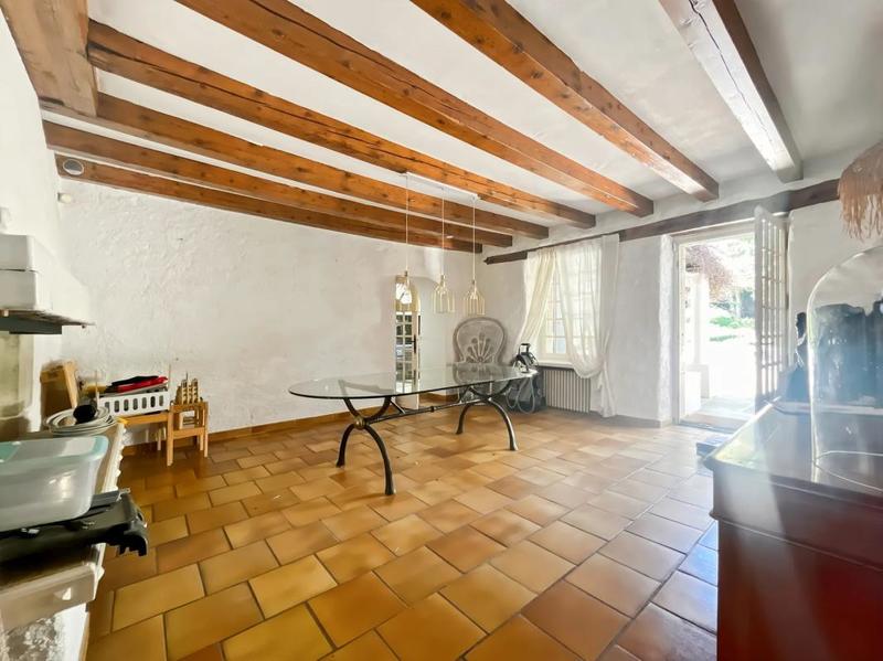 Maison - 201 m² - 5 pièces