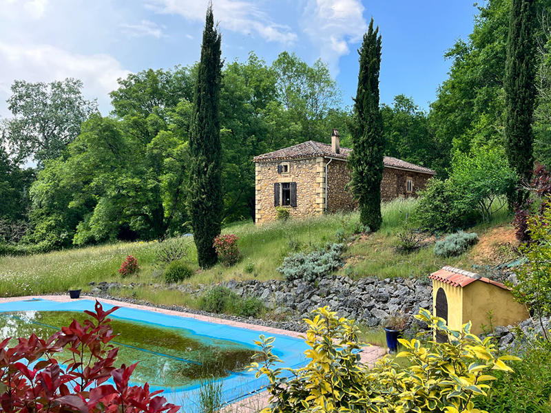 Maison - 210 m² - 7 pièces