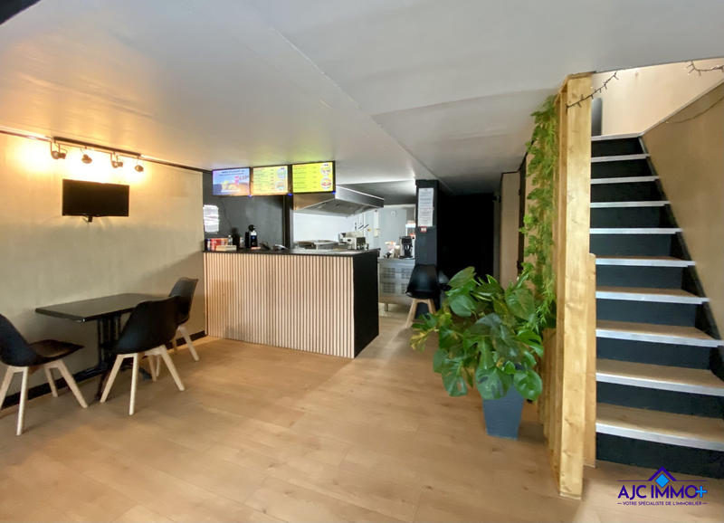 Fonds de commerce - Hôtellerie / Restauration - 77 m²