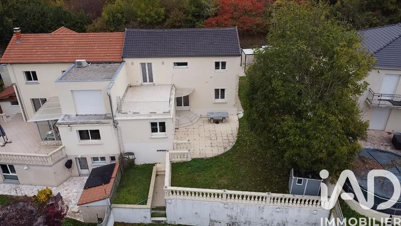 Maison - 145 m² - 5 pièces