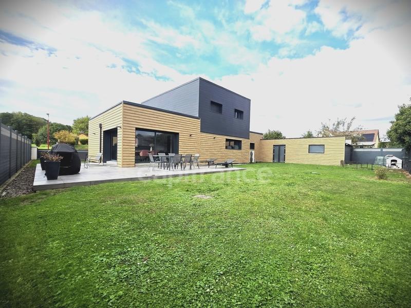 Maison - 160 m² - 6 pièces