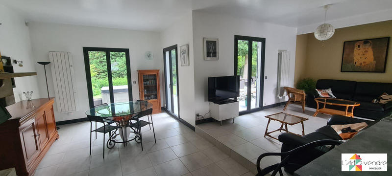 Maison - 155 m² - 7 pièces