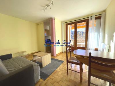 Studio - 26 m² - 1 pièce