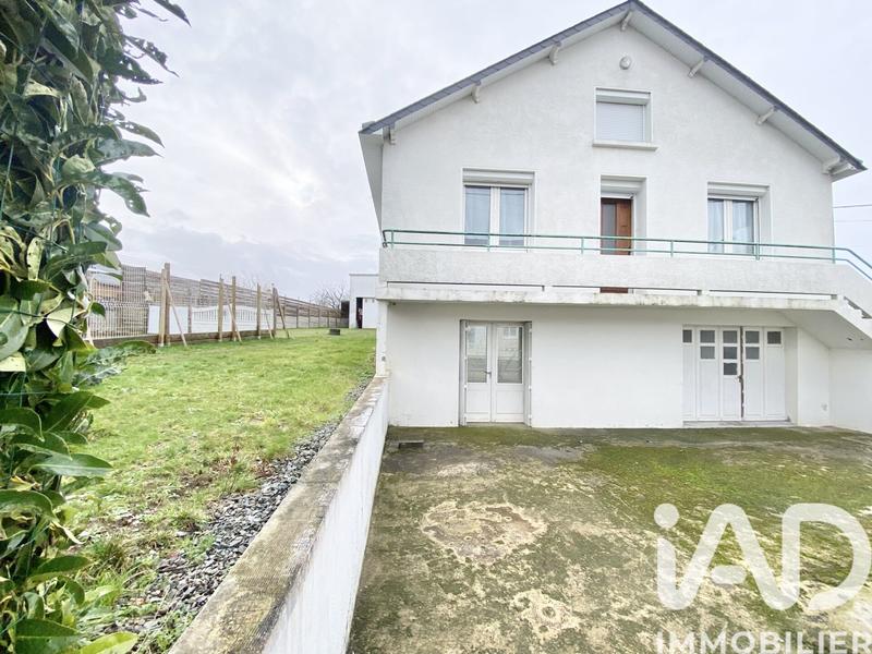 Maison - 104 m² - 6 pièces