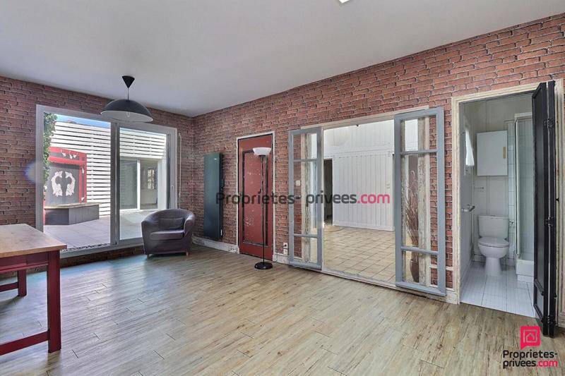 Maison - 230 m² - 9 pièces