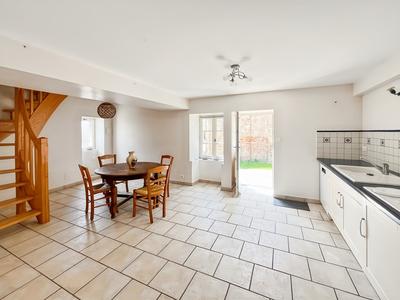 Maison en pierre - 175 m² - 7 pièces