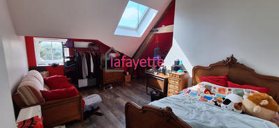 Maison - 297 m² - 10 pièces