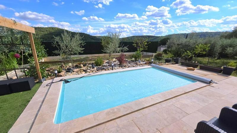 Maison - 128 m² - 4 pièces