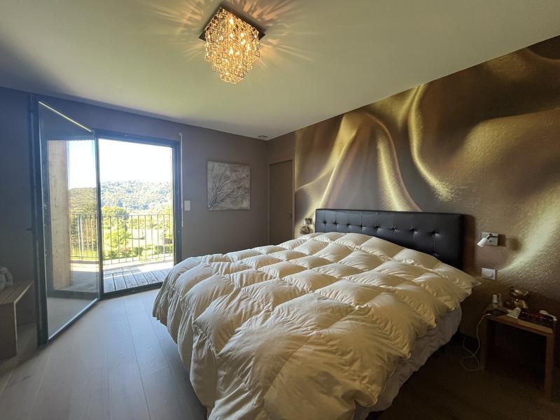 Maison - 194 m² - 5 pièces