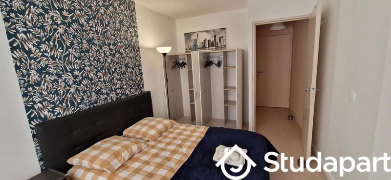 Chambre - 11 m² - 1 pièce