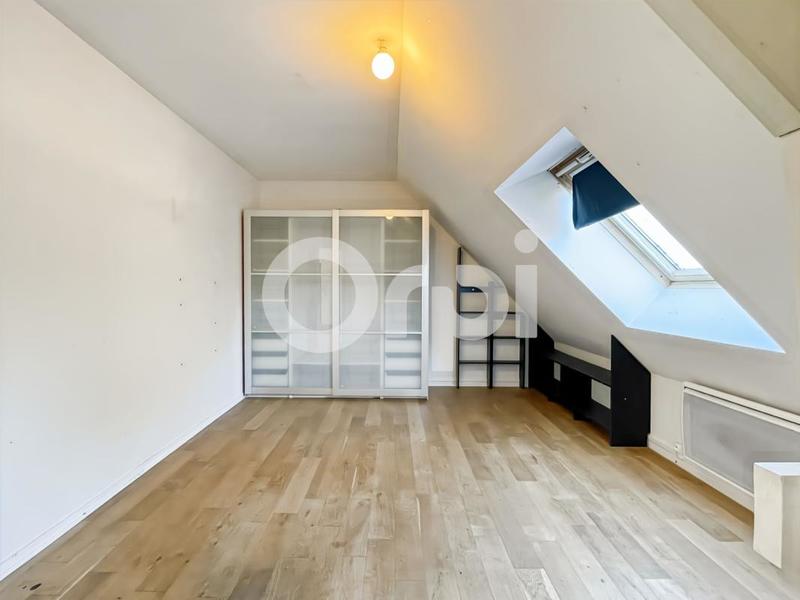 Maison - 209 m² - 6 pièces