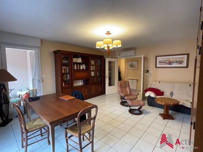 Appartement - 77 m² - 3 pièces