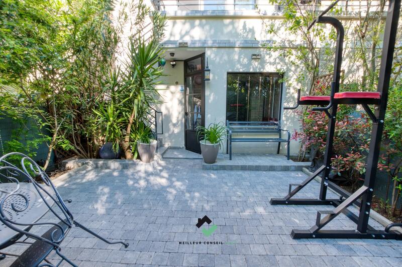 Maison - 93 m² - 5 pièces