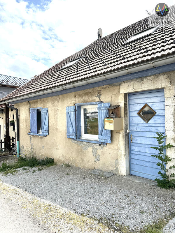 Immeuble - 218 m² - 12 pièces