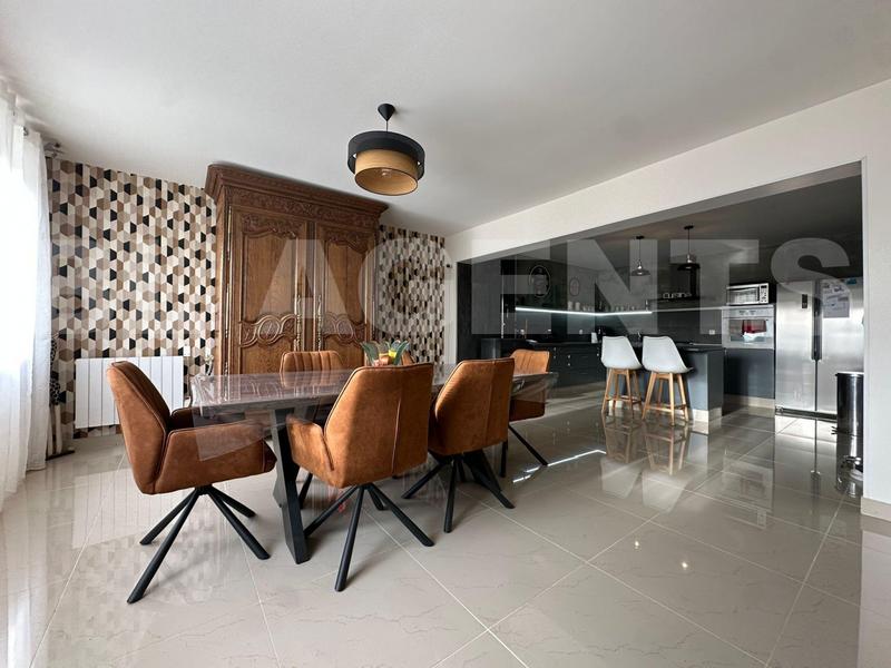 Maison - 108 m² - 5 pièces