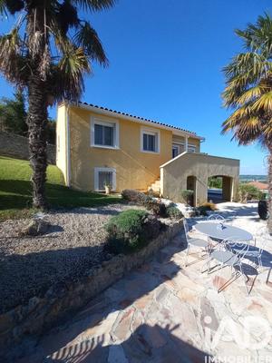 Maison - 95 m² - 4 pièces