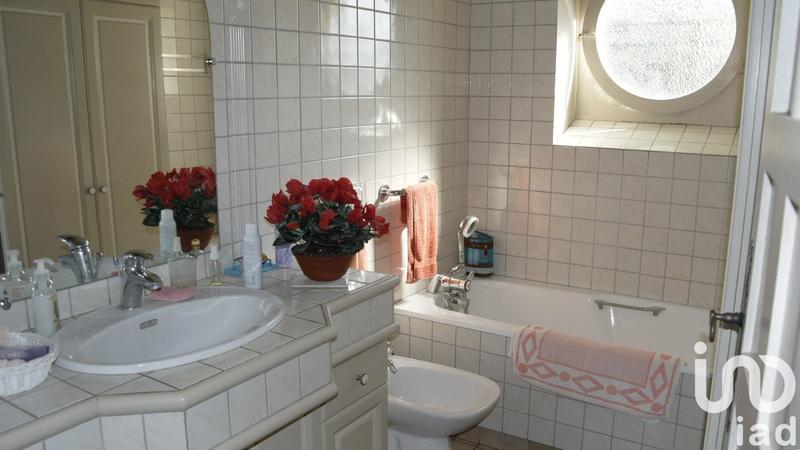 Maison - 137 m² - 7 pièces