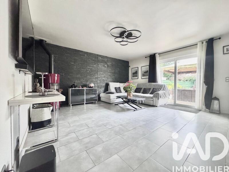 Maison - 82 m² - 5 pièces