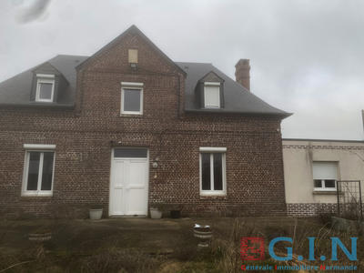 Maison - 99 m² - 6 pièces