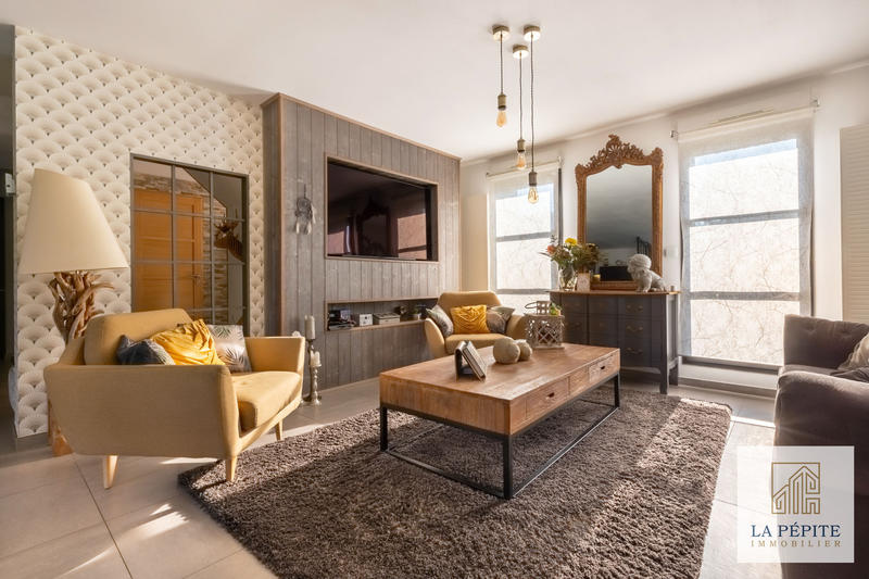 Maison - 138 m² - 5 pièces