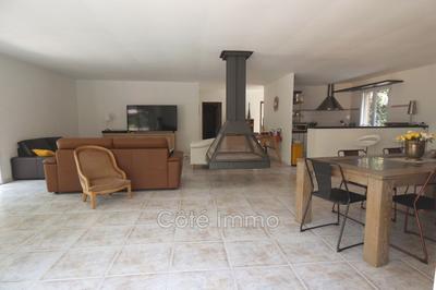 Villa - 195 m² - 6 pièces