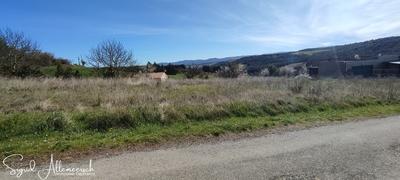 Terrain constructible - 700 m²