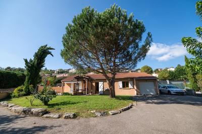 Maison - 109 m² - 5 pièces