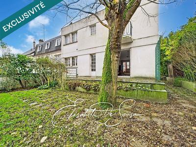 Maison - 233 m² - 6 pièces