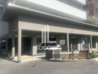 Local commercial - 174 m²