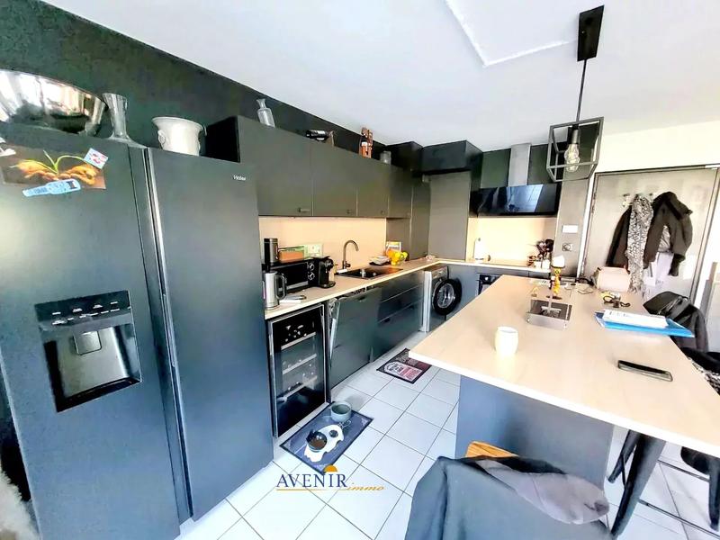 Appartement - 72 m² - 3 pièces