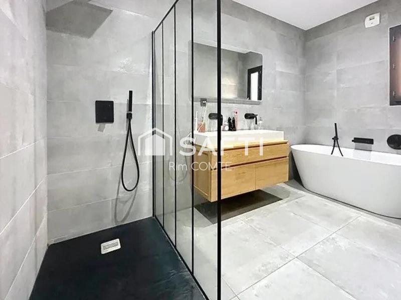 Maison - 127 m² - 5 pièces