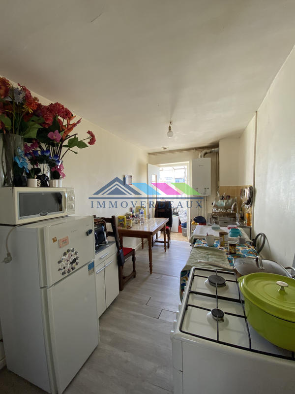 Immeuble - 140 m² - 8 pièces