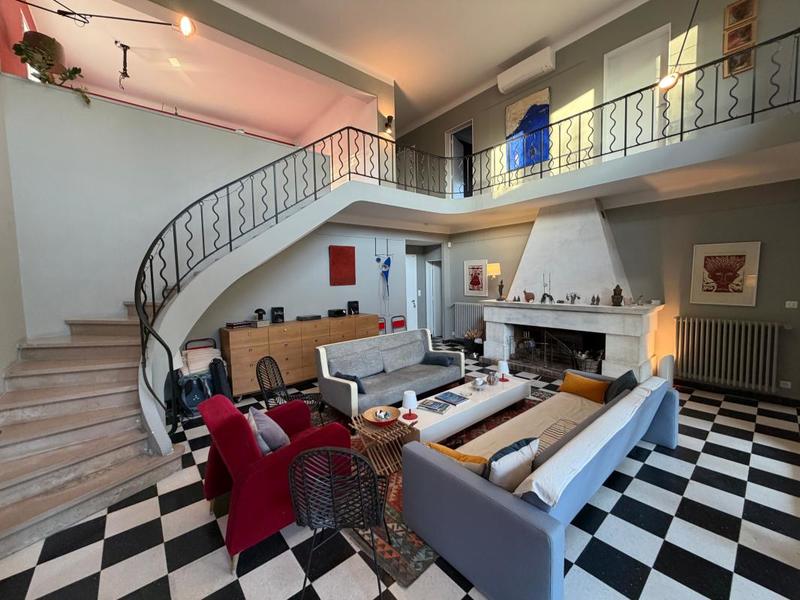 Villa - 196 m² - 7 pièces